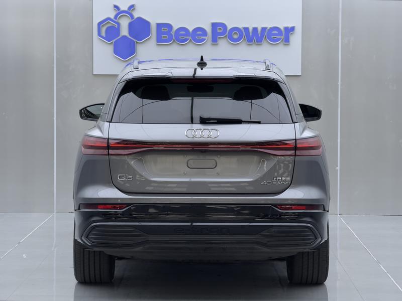Audi Q5 e-tron, 2022 — фото 6 из 12