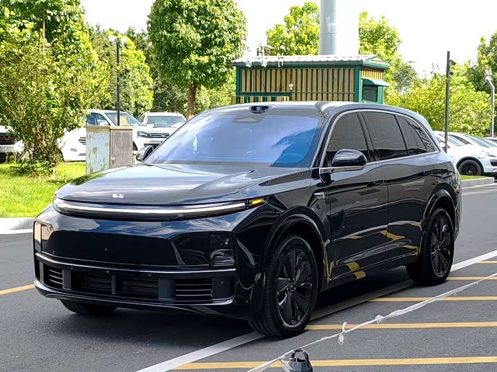 LiXiang L7, 2025 — купить в Саратове под ключ
