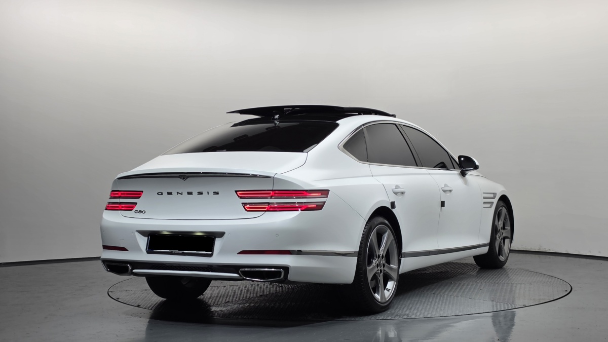 Genesis G80, 2022 — фото 2 из 12
