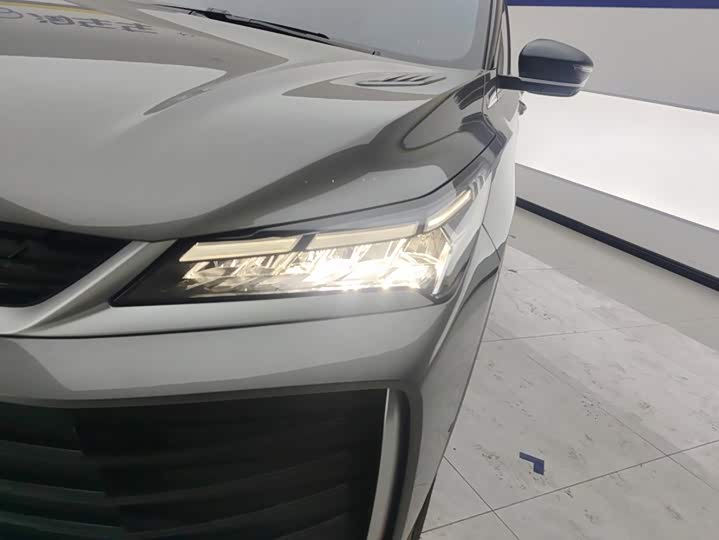 Geely Coolray, 2025 — фото 5 из 9