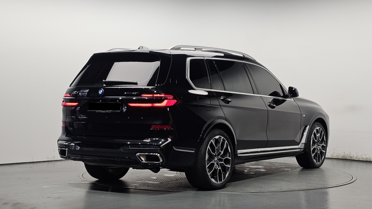 BMW X7, 2025 — фото 2 из 12