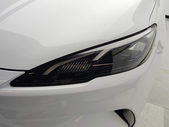 BYD Seal 05 DM-i Hybrid, 2025 — фото 5 из 9