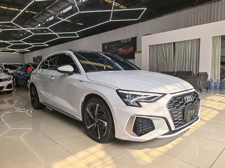 Audi A3, 2024 — фото 3 из 9