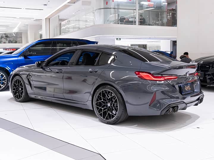 BMW M8, 2022 — фото 5 из 9