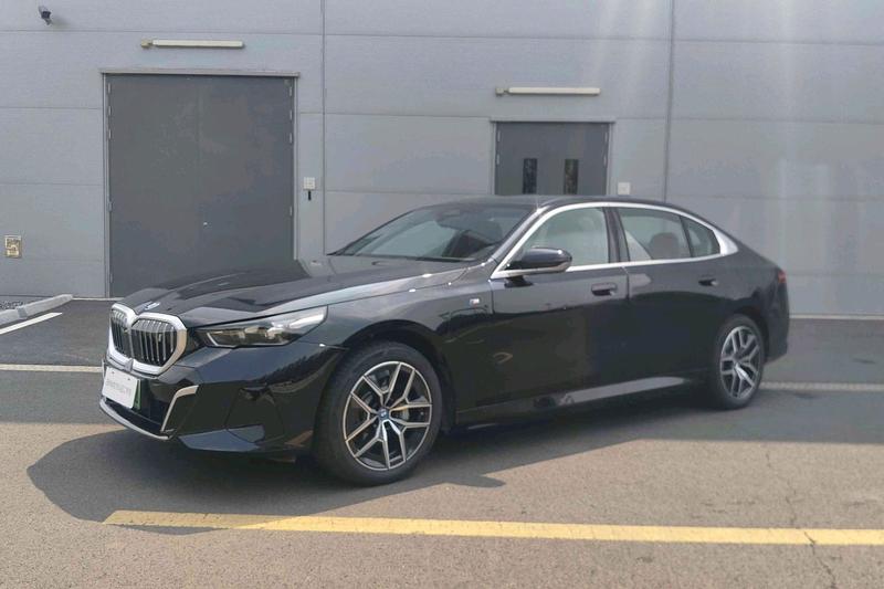 BMW i5, 2025 — купить в Тольятти под ключ