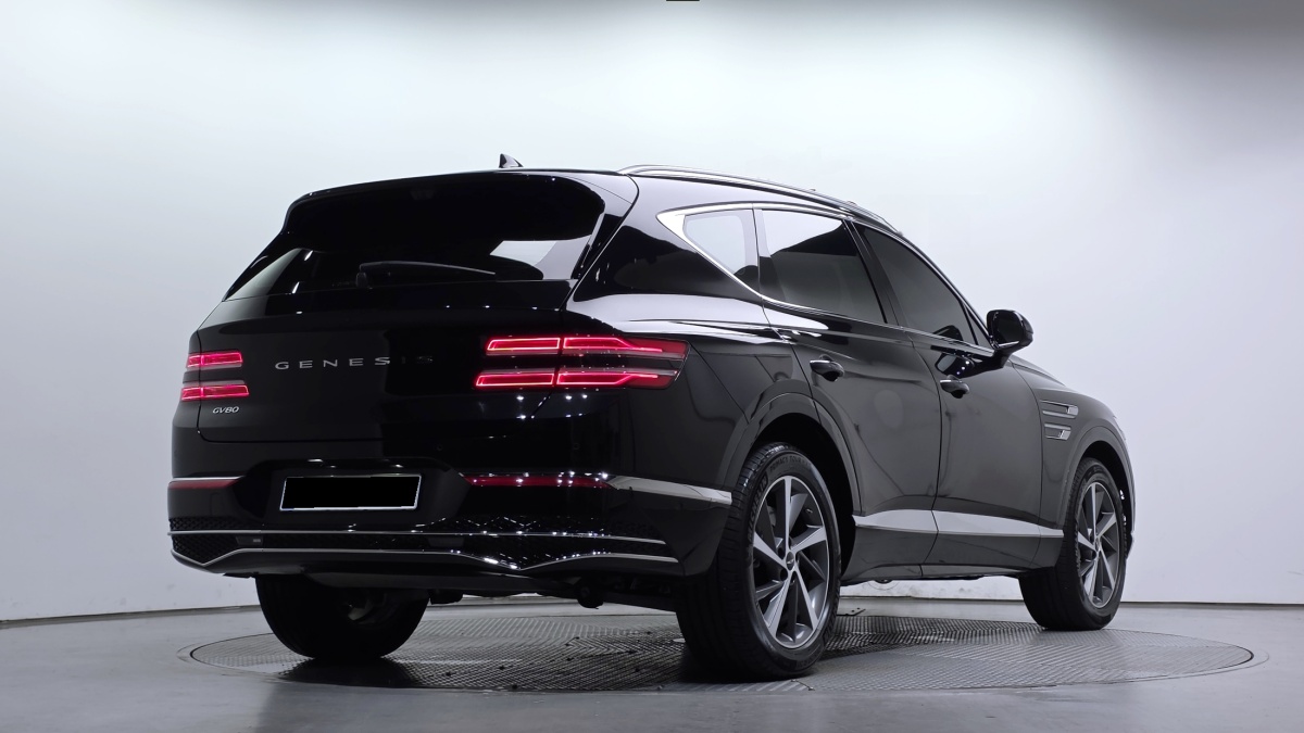 Genesis GV80, 2023 — фото 2 из 12
