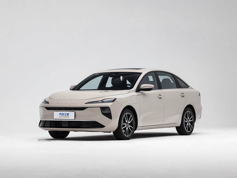 Roewe D6, 2026 — купить в Казани под ключ