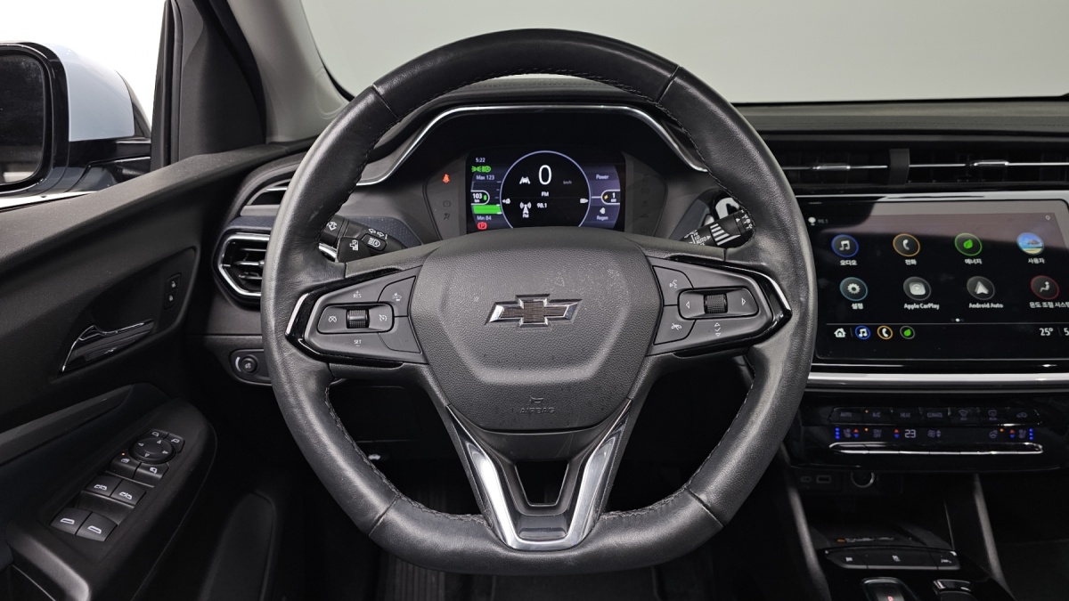 Chevrolet Bolt EUV, 2023 — фото 11 из 12
