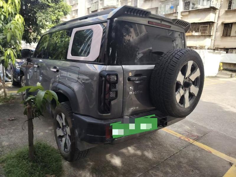 BAIC Beijing BJ40 Hybrid, 2025 — фото 3 из 10