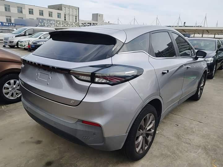 Geely Geometry C, 2022 — фото 7 из 9