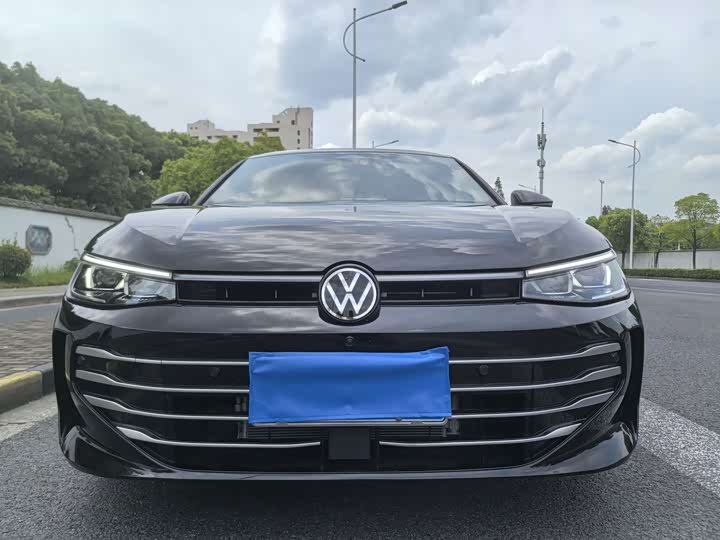 Volkswagen Passat, 2025 — фото 2 из 9