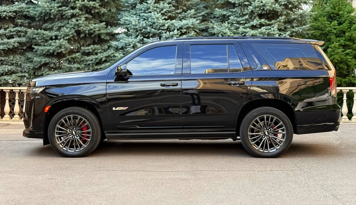 Cadillac Escalade, 2022 — фото 4 из 9