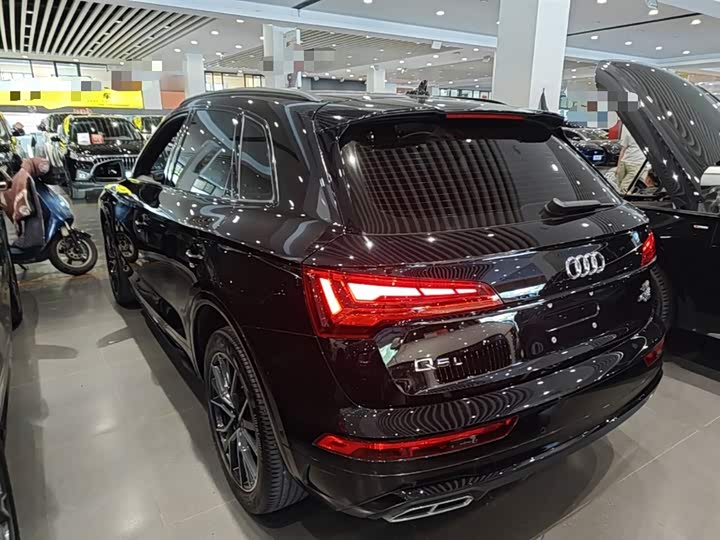 Audi Q5L, 2024 — фото 5 из 9