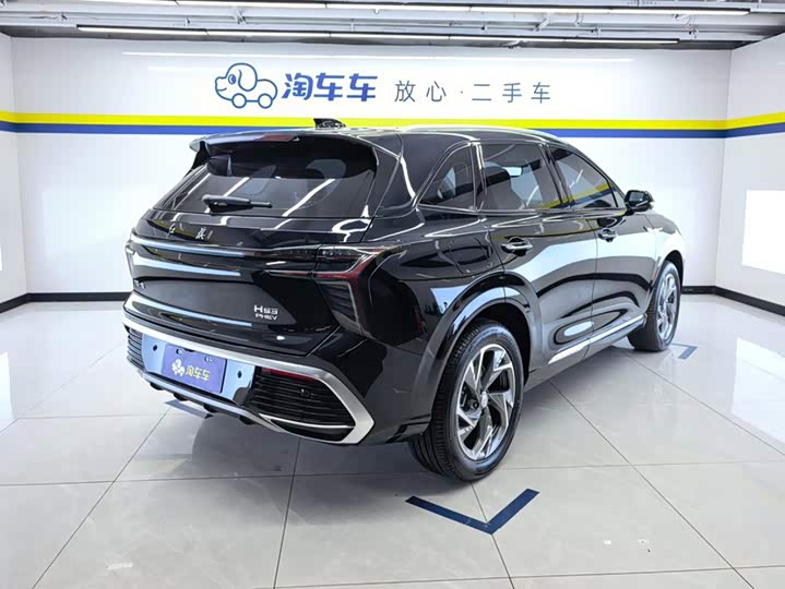 Hongqi HS3 Hybrid, 2025 — фото 3 из 9