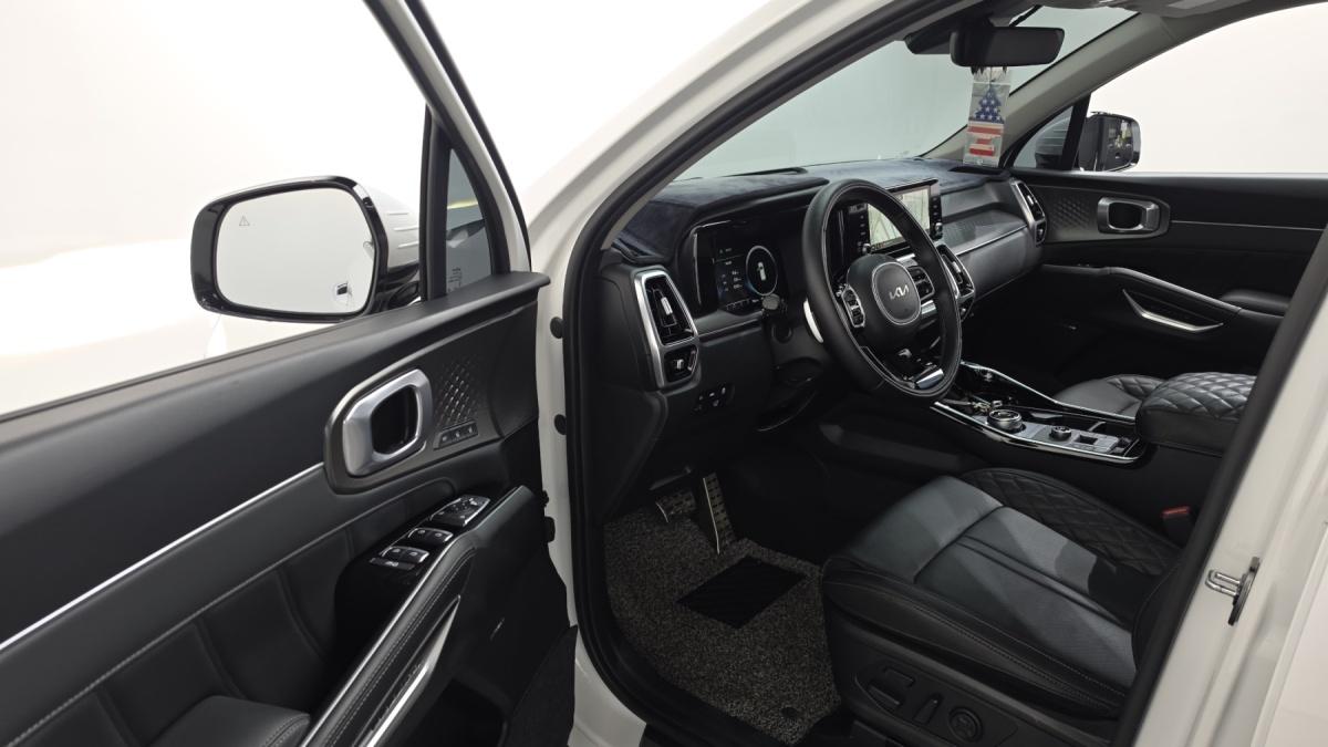 Kia Sorento, 2022 — фото 9 из 12