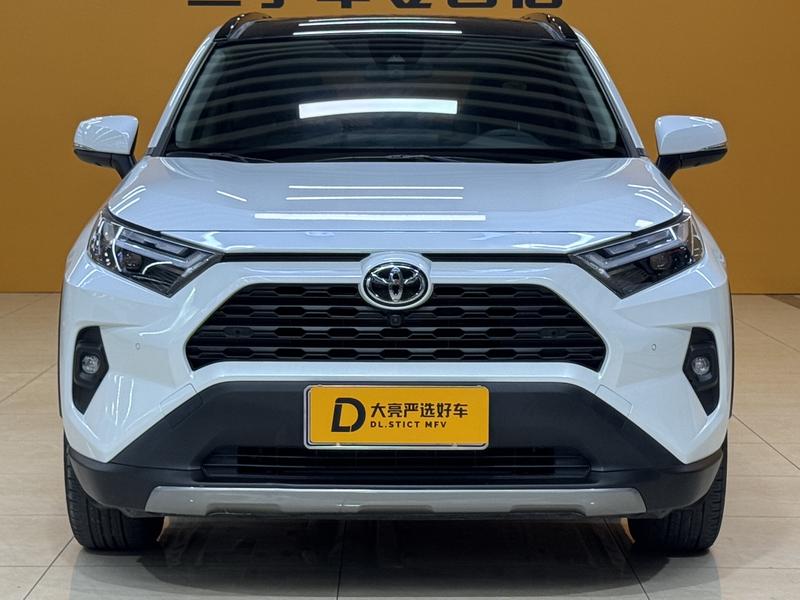 Toyota RAV4, 2023 — фото 2 из 12