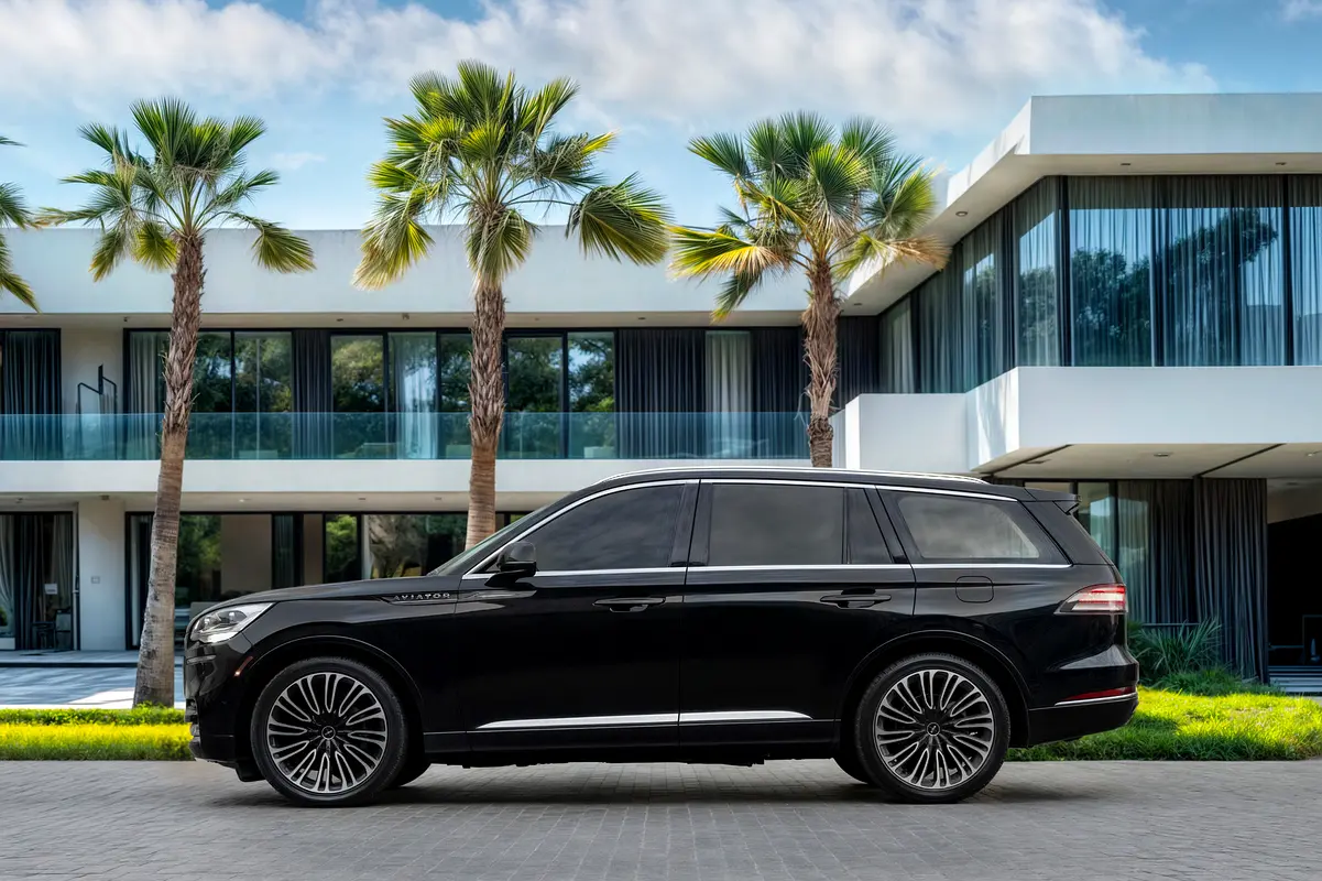 Lincoln Aviator, 2023 — фото 2 из 10
