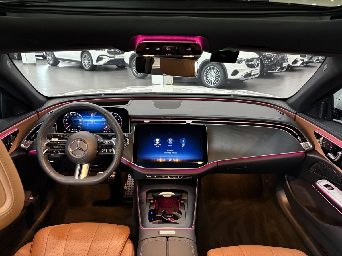 Mercedes-Benz E-Class, 2025 — фото 9 из 12