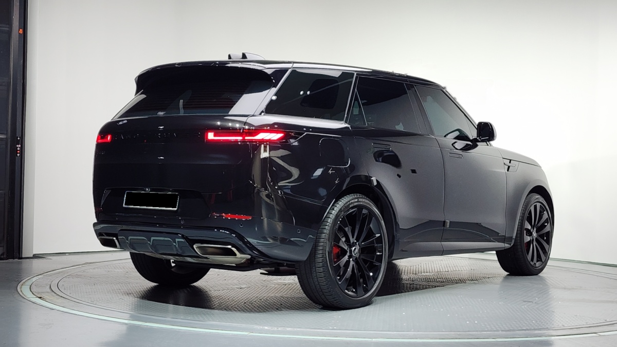 Land Rover Range Rover Sport, 2024 — фото 2 из 12
