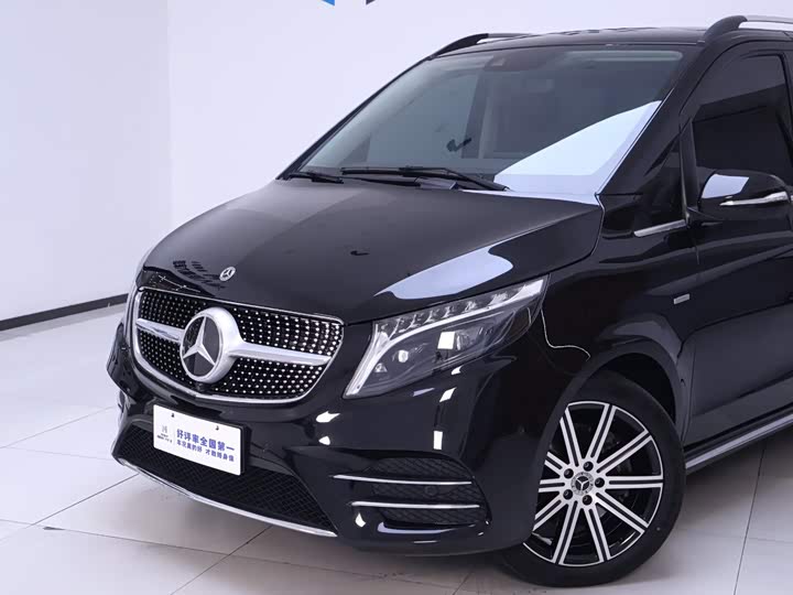 Mercedes-Benz V-Class, 2024 — фото 3 из 9
