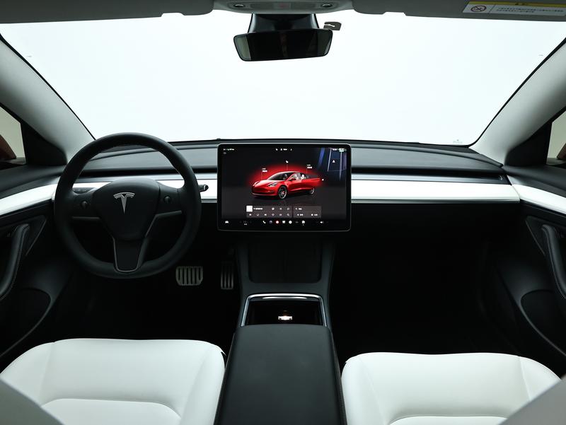 Tesla Model 3, 2021 — фото 7 из 12