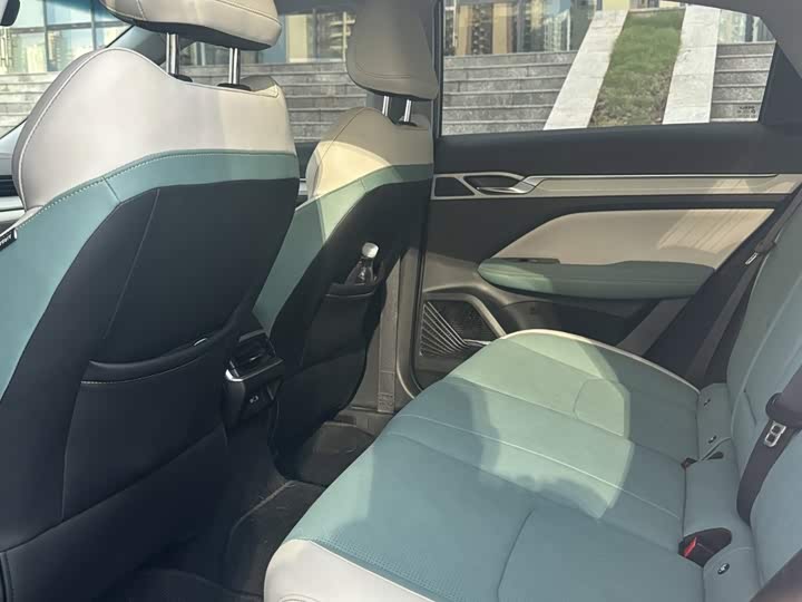 Geely Emgrand L Hi·P Hybrid, 2023 — фото 8 из 9