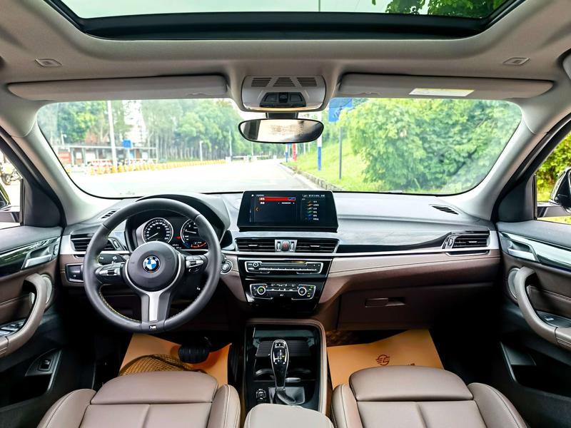 BMW X2, 2022 — фото 9 из 12