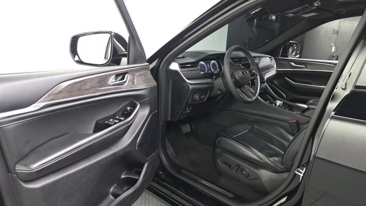 Jeep Cherokee, 2023 — фото 9 из 12
