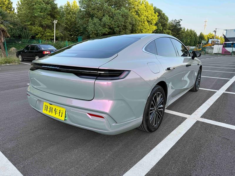 Geely Galaxy Starshine 8 EM-i, 2025 — фото 6 из 12