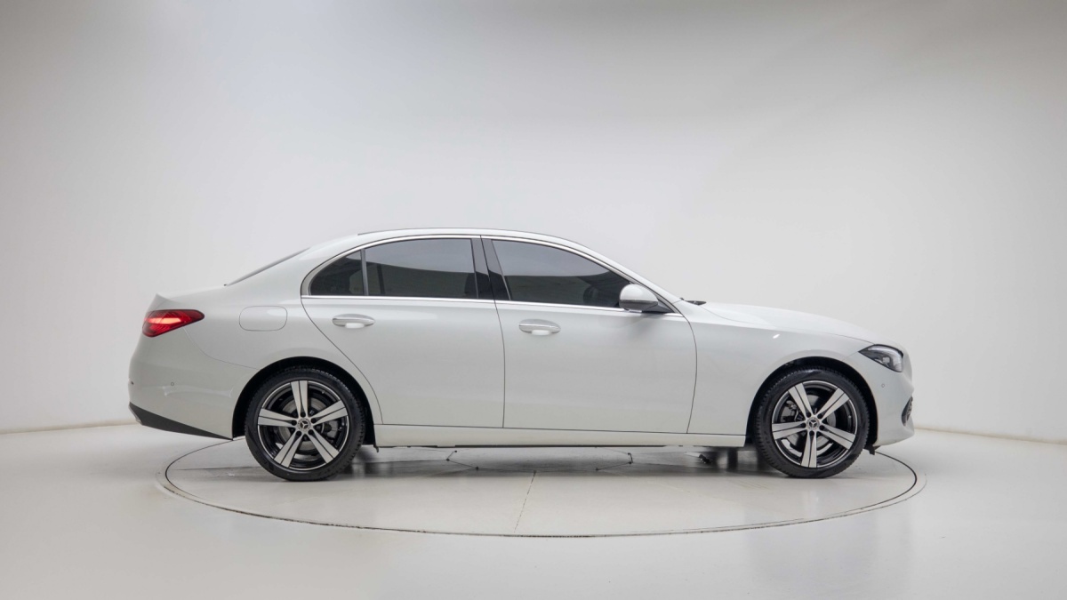 Mercedes-Benz C-Class, 2025 — фото 9 из 12