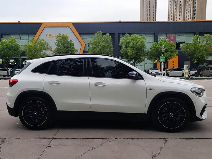 Mercedes-Benz GLA-Class AMG, 2022 — фото 6 из 9