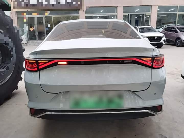 Geely Emgrand L Hi·P Hybrid, 2024 — фото 6 из 9