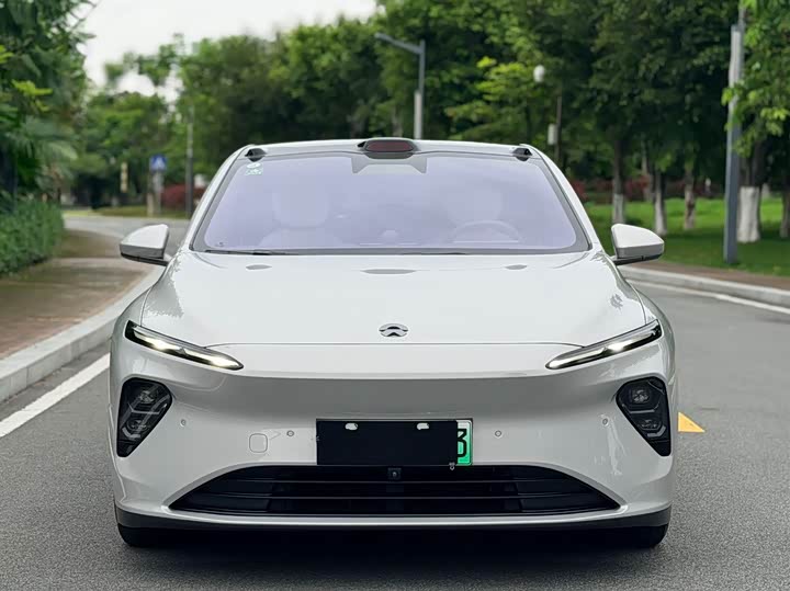 Nio ET7, 2022 — фото 2 из 9