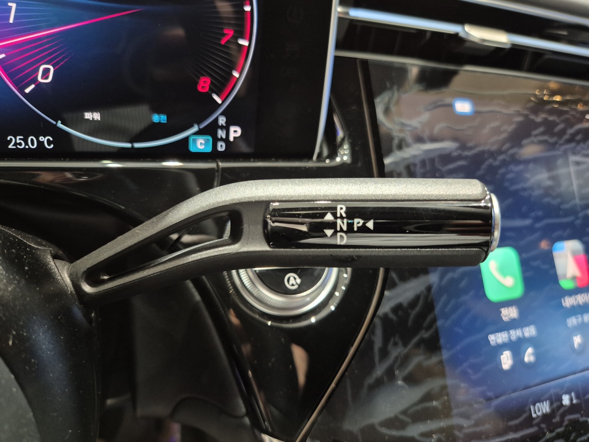 Mercedes-Benz E-Class, 2025 — фото 9 из 12