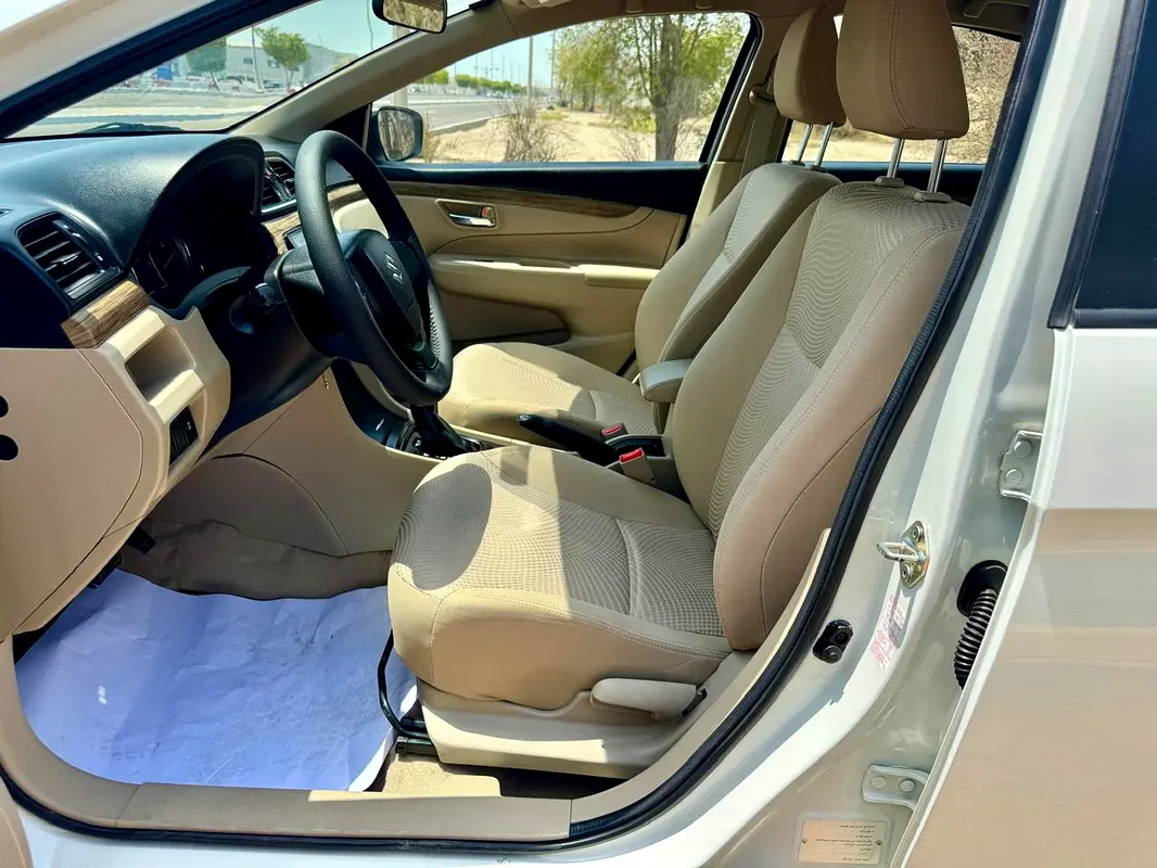 Suzuki Ciaz, 2023 — фото 9 из 10