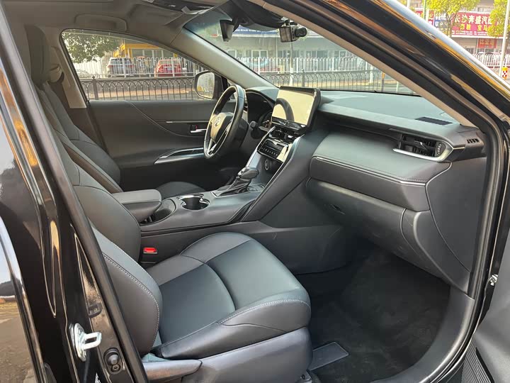 Toyota Venza, 2023 — фото 9 из 12