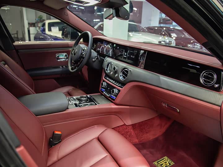 Rolls-Royce Ghost, 2023 — фото 6 из 9