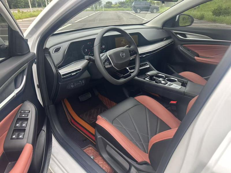 Changan Eado Plus, 2024 — фото 8 из 10