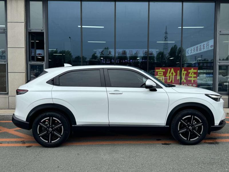 Honda Vezel, 2023 — фото 7 из 10
