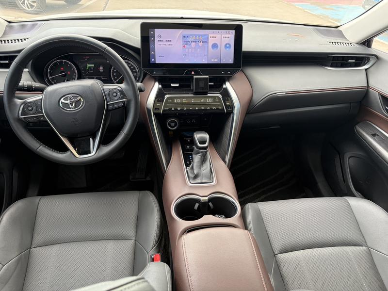 Toyota Harrier, 2023 — фото 7 из 10