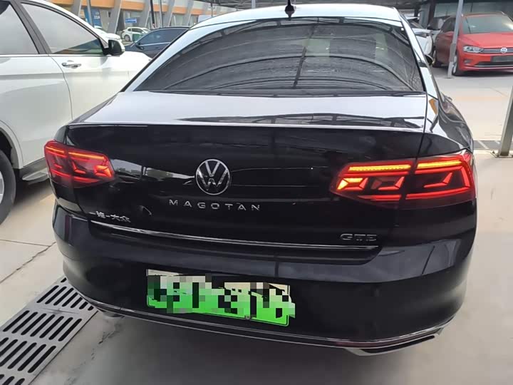 Volkswagen Magotan GTE Hybrid, 2023 — фото 6 из 9