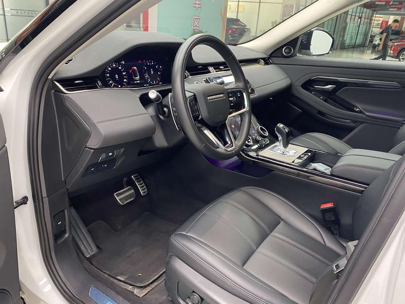 Land Rover Range Rover Evoque L, 2023 — фото 11 из 12