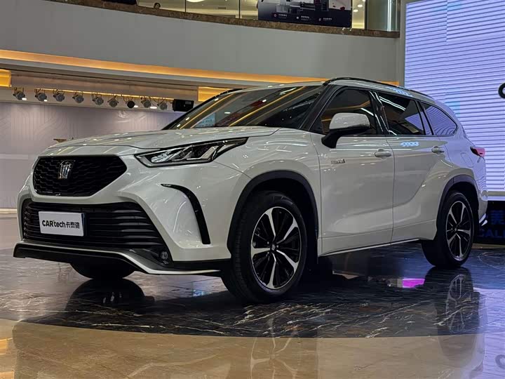 Toyota Crown Kluger, 2024 — купить в Уфе под ключ