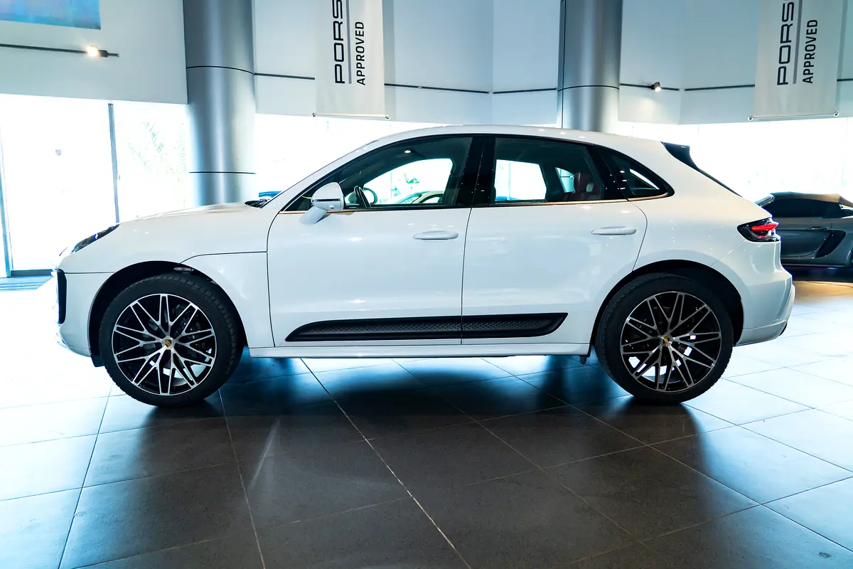 Porsche Macan, 2024 — фото 4 из 10