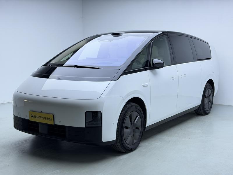LiXiang Mega, 2025 — купить в Чебоксарах под ключ