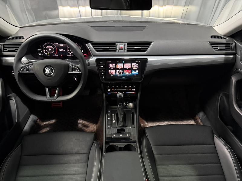 Skoda Superb, 2022 — фото 8 из 12