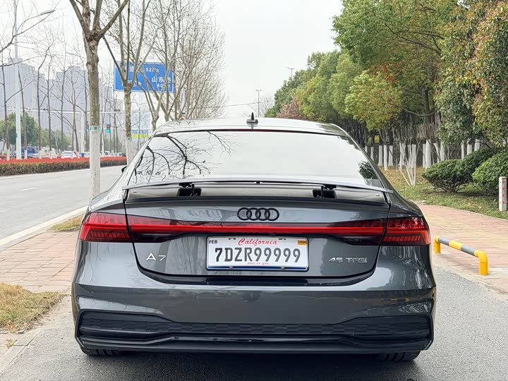 Audi A7, 2022 — фото 9 из 9