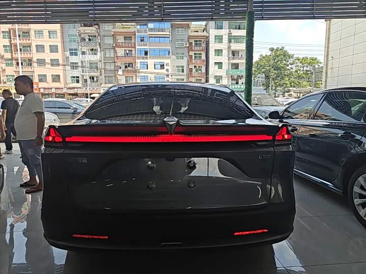 Changan Deepal L07, 2025 — фото 6 из 9