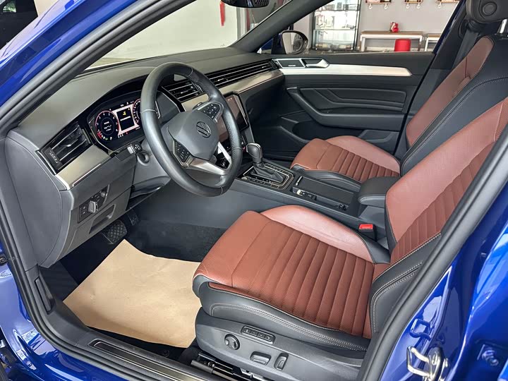 Volkswagen Passat Variant, 2023 — фото 4 из 9