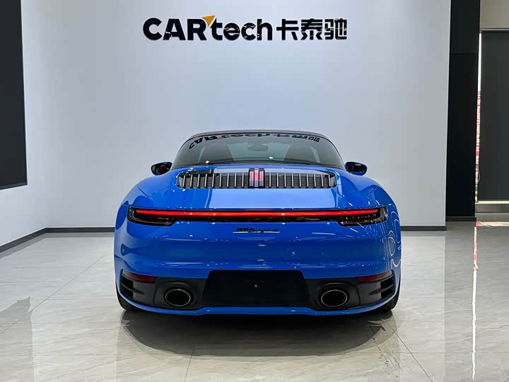 Porsche 911, 2022 — фото 7 из 9